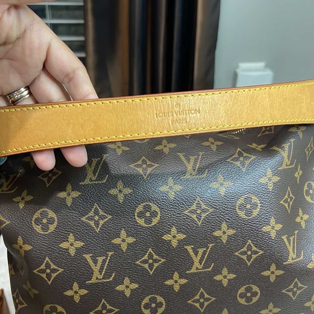 ❌SOLD❌Louis Vuitton Berri MM Bag - Picture 4 of 17